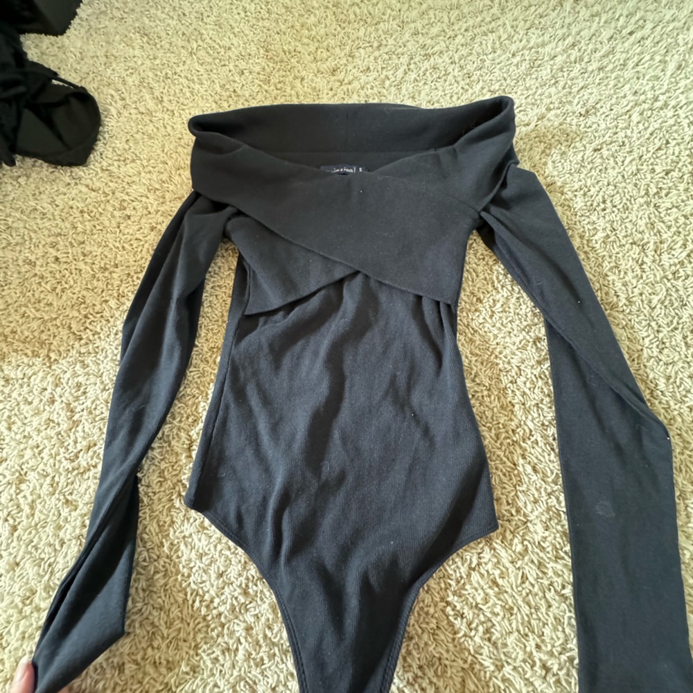 Abercrombie Off Shoulder Body Suit
